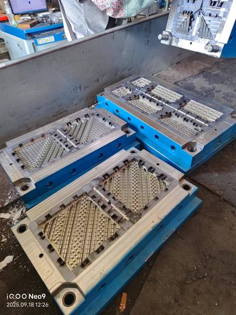 塑料模具厂